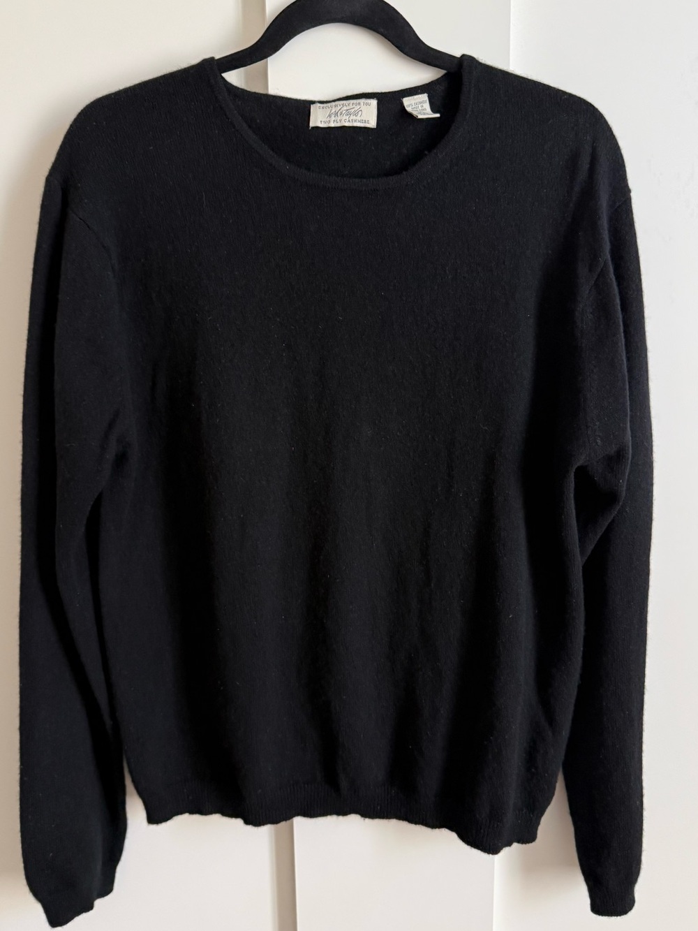 Lord & Taylor vintage 2-ply Cashmere Sweater Classic Black Quiet Luxury L